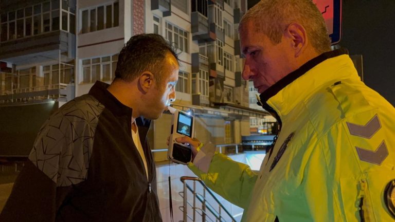 Kayseri’de garip olay: Ehliyetsiz şoför arkadaşını çağırdı, o da ehliyetsiz çıktı