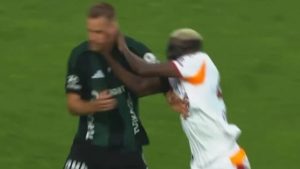 Kocaelispor, Victor Osimhen için kırmızı kart bekledi