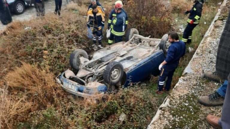 Konya’da feci kaza: Otomobil şarampole uçtu