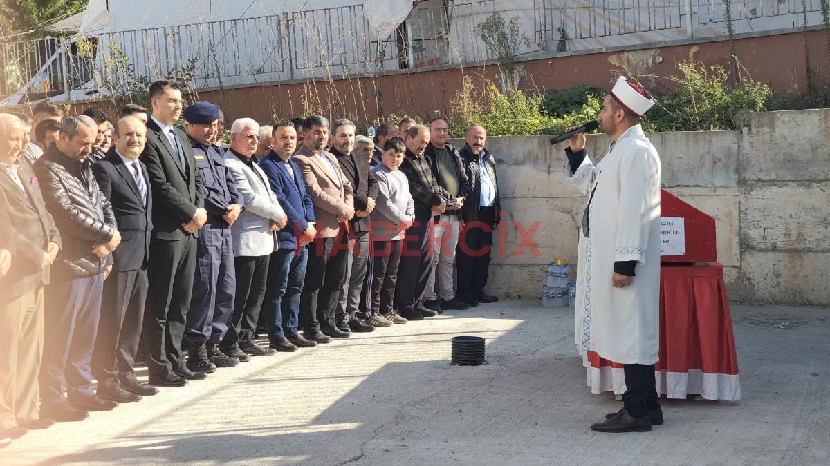 Kore gazisi Ahmet Çamoğlu, Ordu’da son yolculuğuna uğurlandı
