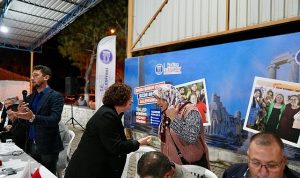 Lider Hatice Gençay, Balat Mahallesi’nde Halk ile Bir Ortaya Geldi