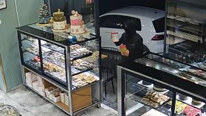 Manisa’da bir kişi SMA bağış kutusunu çaldı