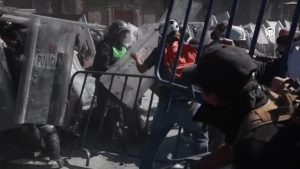 Meksika’da hükümetin güvenlik siyaseti protesto edildi: 20 kişi yaralandı