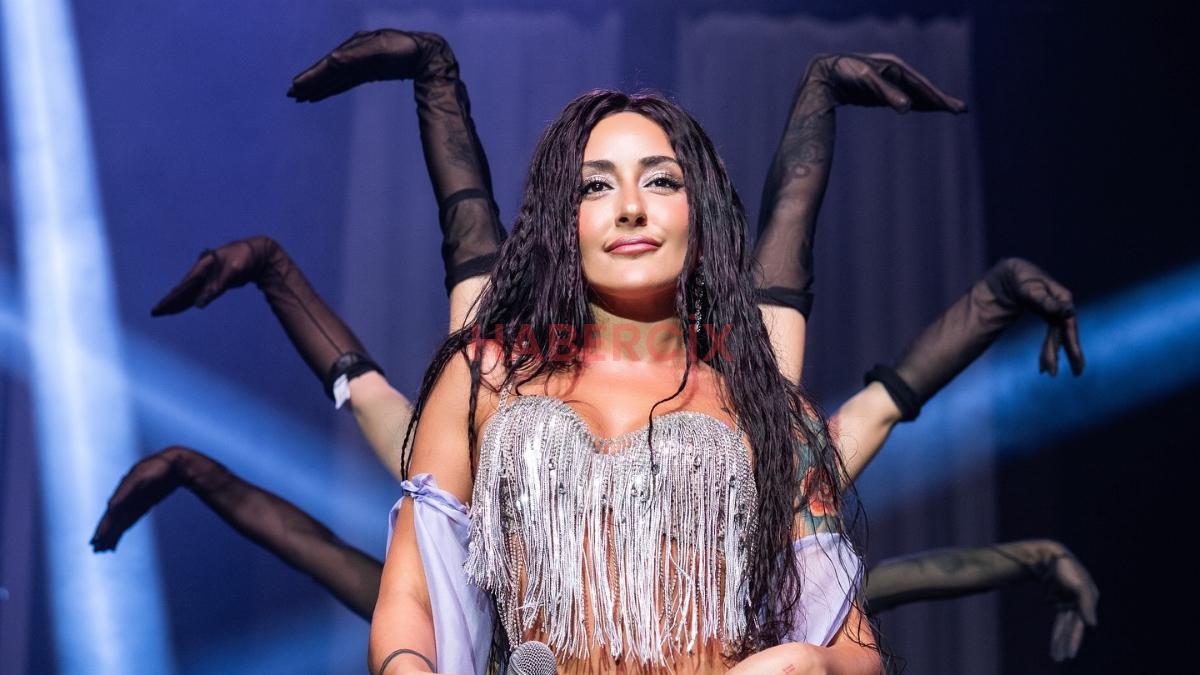 Melek Mosso boşanma sonrası yaptığı açıklamayla gündem oldu