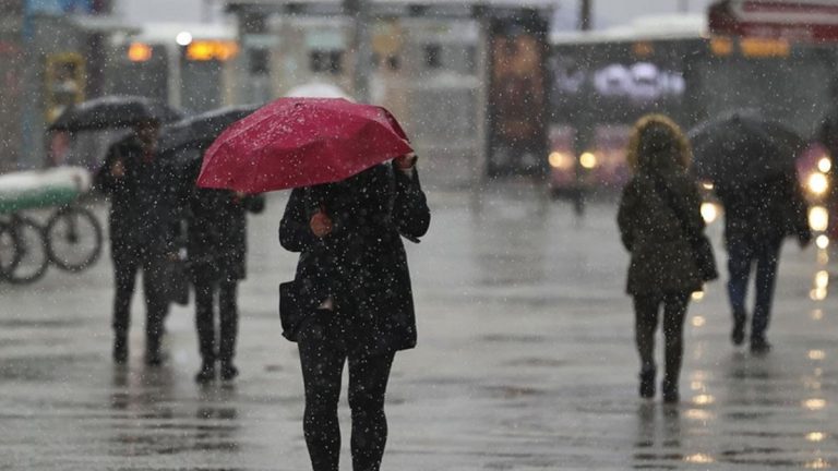 Meteoroloji’den 5 Vilayet İçin Kuvvetli Yağış Uyarısı: Yeni Haftada Hava Durumu Nasıl Olacak?