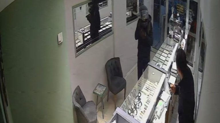 Ordu’da kuyumcu soygununda 5 kilo altınla kayıplara karışan şüpheli Diyarbakır’da yakalandı