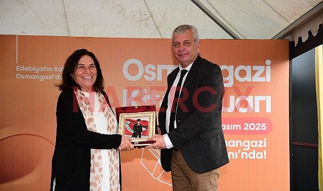 Osmangazi Kitap Fuarı tüm süratiyle devam ediyor