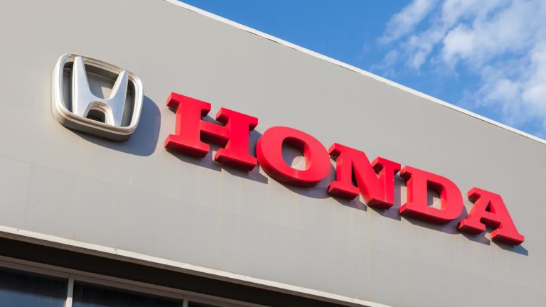 Otomotiv devi 256 bin aracı geri çağırdı: Fiyatsız onarılacak