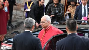 Papa 14. Leo, Ermeni Apostolik Katedrali’nde