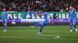 Rizespor’dan Fenerbahçe maçı sırasında tepki!