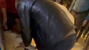 Sakarya’da polisten kaçan şüpheliyi kırık fayans durdurdu