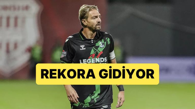 Sakaryaspor Forması Giyen Caner Erkin, 8 Maçta 3 Kırmızı Kart Gördü