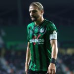 Sakaryaspor’da takım dışı kalan Caner Erkin geri döndü: 6 maçta 2 sarı, 2 kırmızı, 2 asist…