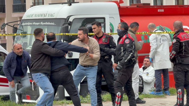 Samsun’da tanker sürücüsü araçta silahla vurulmuş halde ölü bulundu