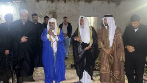 Şanlıurfa’da kendi kendine yanan ev için zikir çektiler