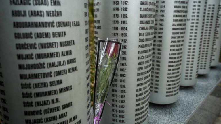 Saraybosnalılar, paralı ‘katiller’in bulunmasını talep ediyor