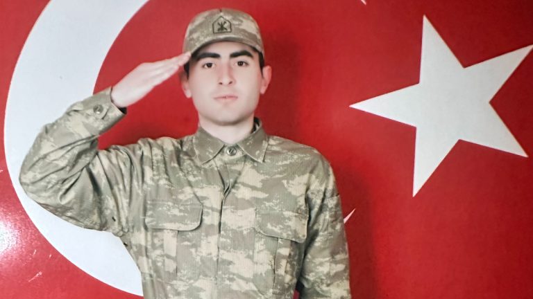 Şehit Astsubay Emre Altıok’un babası paylaştı: Şehit babası oldum, ne keyifli bana