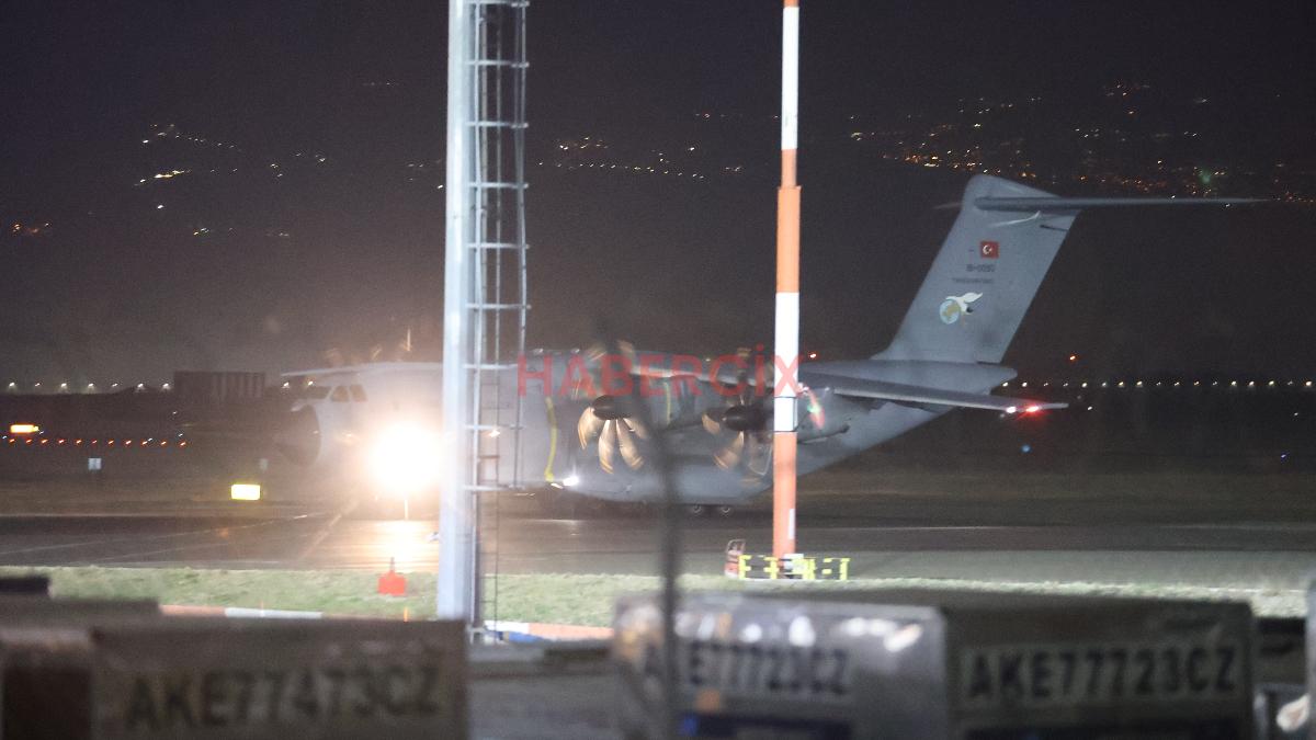 Şehitlerin naaşlarını taşıyan uçak Ankara’ya ulaştı