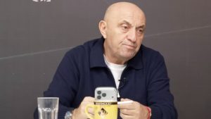 Sinan Engin’den Beşiktaş’a sert eleştiri: Bu yönetimin ömrü çok uzun değil