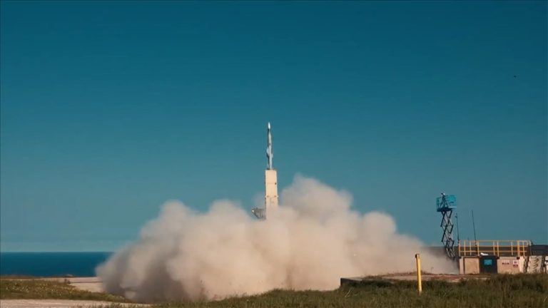 SİPER 1’in test atışı Sinop’ta başarıyla tamamlandı