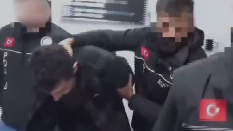 Şırnak’ta meskenine gelen kişiyi baltayla katletti: Tutuklandı