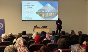 Şuurlu bayan, güçlü toplum