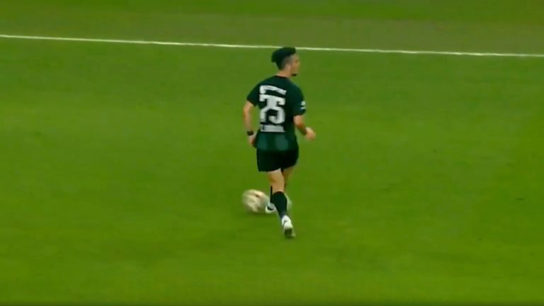 Tayfur Bingöl’den uzatma dakikalarında gülümseten ‘no-look’ denemesi