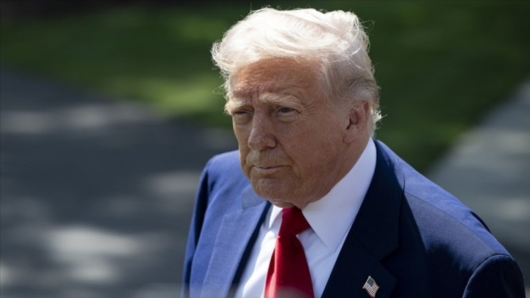 Trump’tan Venezuela açıklaması: Kara harekatı ihtimalini göz arkası etmiyorum