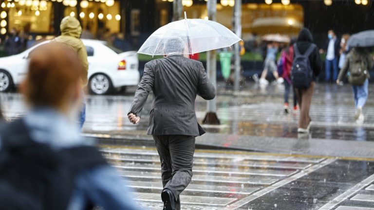 Ülkede sıcaklık mevsim normallerinde: Kimi bölgelerde sağanak tesirini sürdürecek