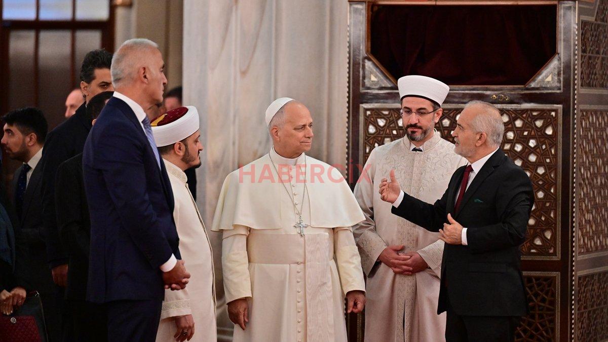 Vatikan Devlet Başkanı 14’üncü Leo, Sultanahmet Camii’ni ziyaret etti