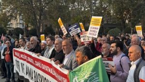 Yalnızca 25 Kişi Gitti: Özgür-Der Atatürk İçin Okunacak Mevlide Karşı Çıkmıştı