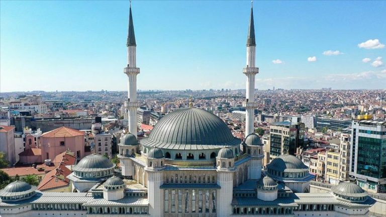 5 Aralık 2025 Cuma Hutbesi: Bugünkü hutbe metni ve namaz saatleri