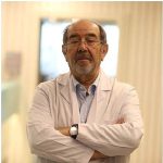 Alzheimer hastalarına yaklaşımda empati ve sabır önemli!