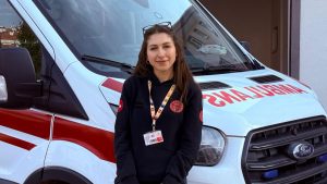 Ankara’da ambulans şoförü Müzeyyen, hayat kurtarmak için çabalıyor