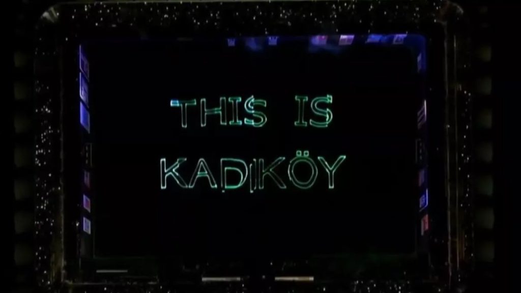 Fenerbahçe’den koreografi ve ışık gösterisi