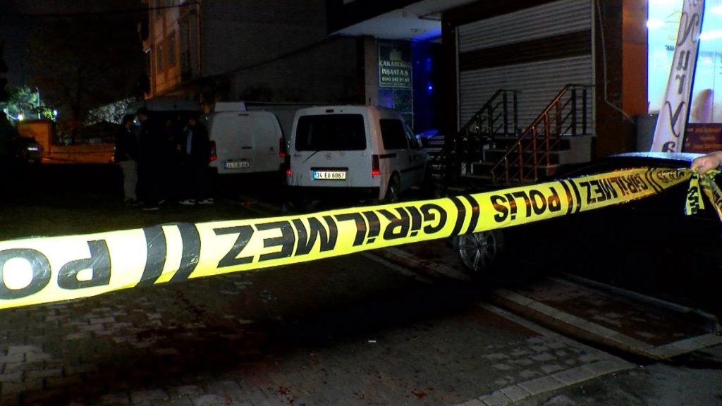 İstanbul’da alacak verecek probleminde silahlar konuştu