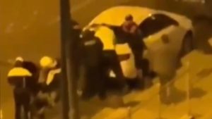 İstanbul’da polisin ‘Dur’ ihtarına uymayan ve mukavemet eden kişi gözaltına alındı