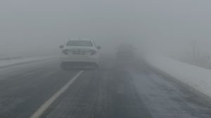 Kars’ta ağır sis nedeniyle uçak seferleri iptal edildi