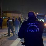 Kayseri’de 1 saat ortayla yaşanan farklı olaylarda bıçakla yaralanan 2 şahıs araçta bulundu