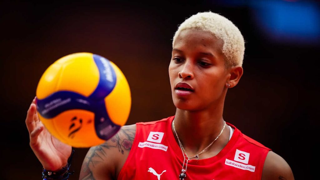 Melissa Vargas ehliyetini Malatya’dan aldı