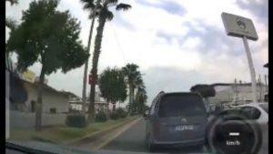 Mersin’de trafikte ‘makas’ atan sürücü gözaltına alındı