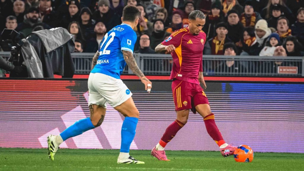 Napoli deplasmanda Roma’yı tek golle yendi