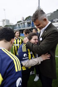 Sadettin Saran, özel çocuklarla bir araya geldi