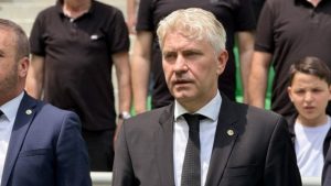 Sakaryaspor Kulübü Lideri misyonundan ayrıldığını duyurdu