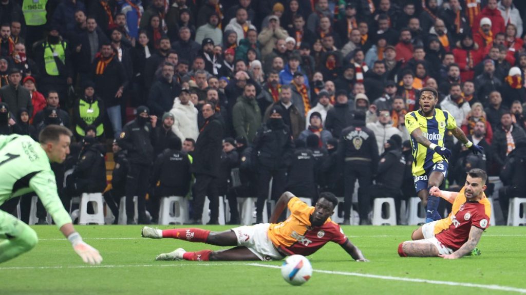 Süper Lig’de dev derbinin sonucu iki takımı da nasıl etkiler?