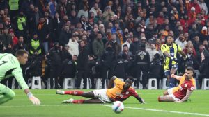 Süper Lig’de dev derbinin sonucu iki takımı da nasıl etkiler?