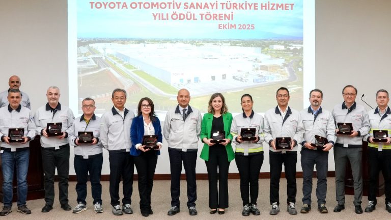 Toyota Türkiye, çalışanlarını ödüllendirdi