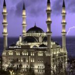 Zonguldak’ta şimşekler geceyi gündüze çevirdi